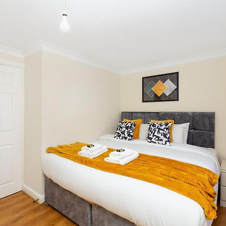 Charming 1Br Flat, Canning Town, Excel, City Hall Londen Buitenkant foto