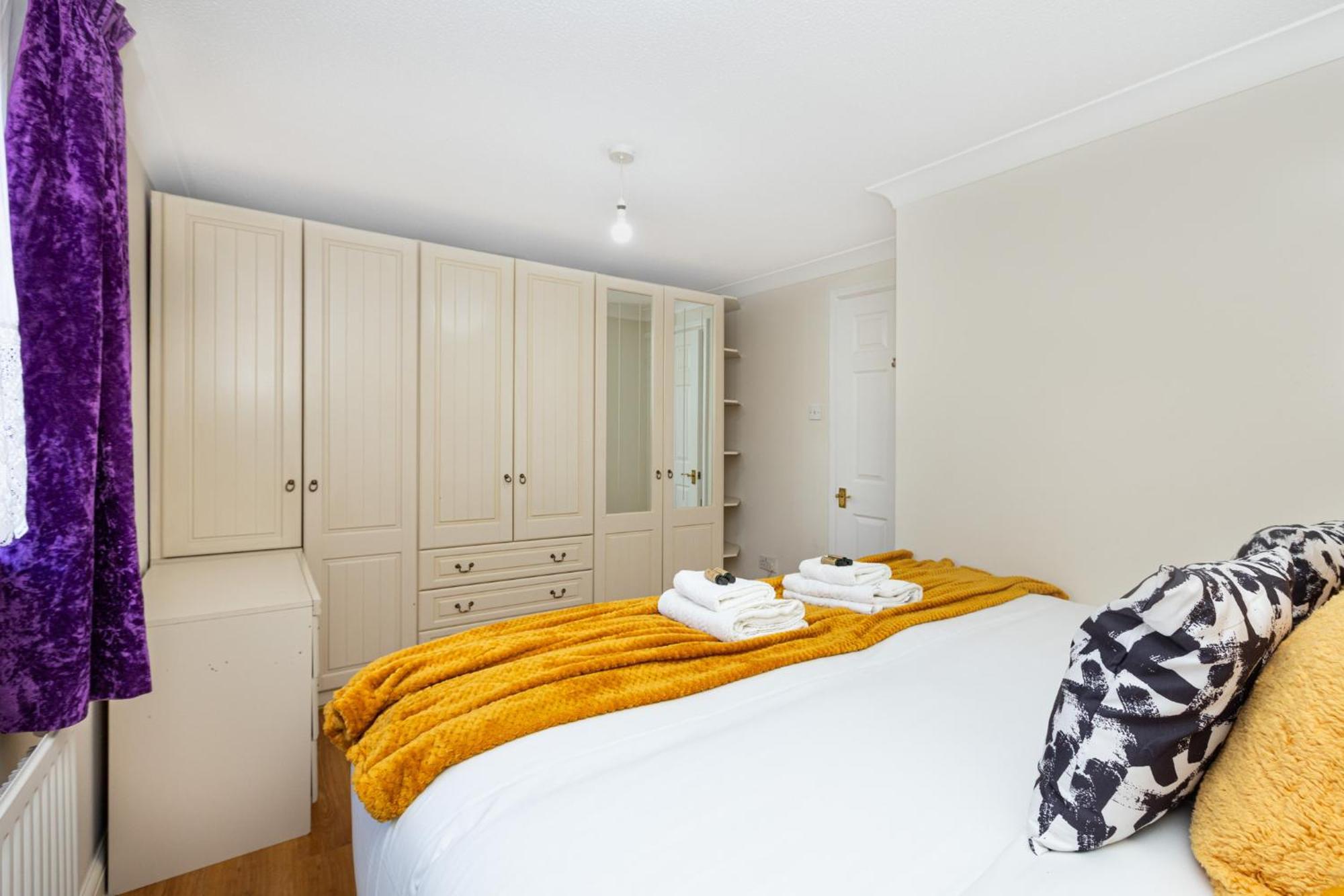 Charming 1Br Flat, Canning Town, Excel, City Hall Londen Buitenkant foto